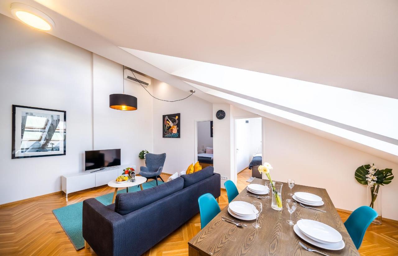 Luxurious Woodrow Wilson Apt In Prague Centre Exterior foto